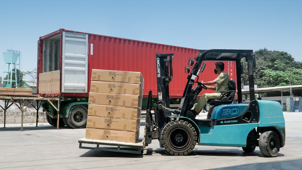 Best GPS Tracker for Semi-Trucks