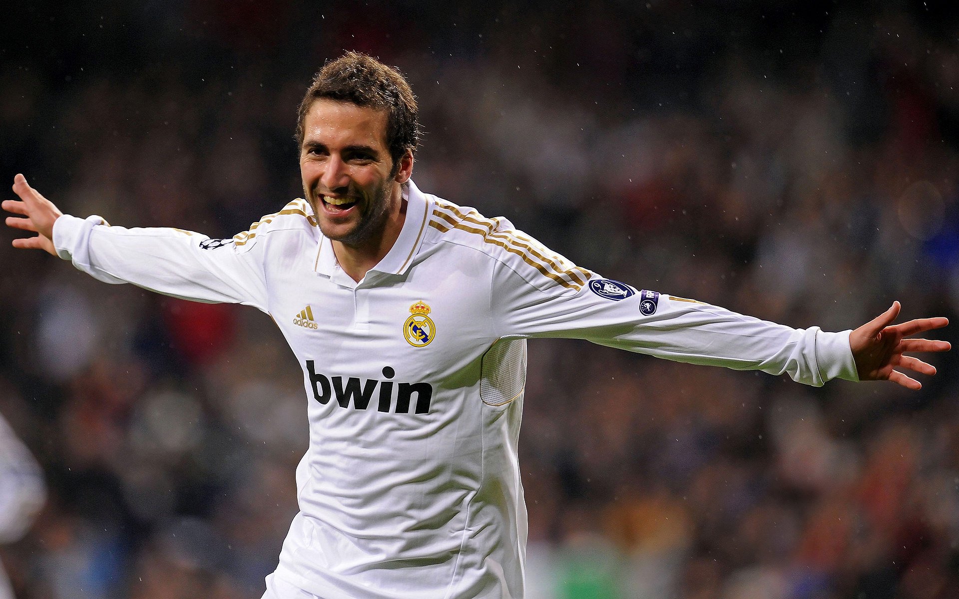 Kering-逆境中的“领袖”精神：冠军球队的精神支柱，冠军团队精神